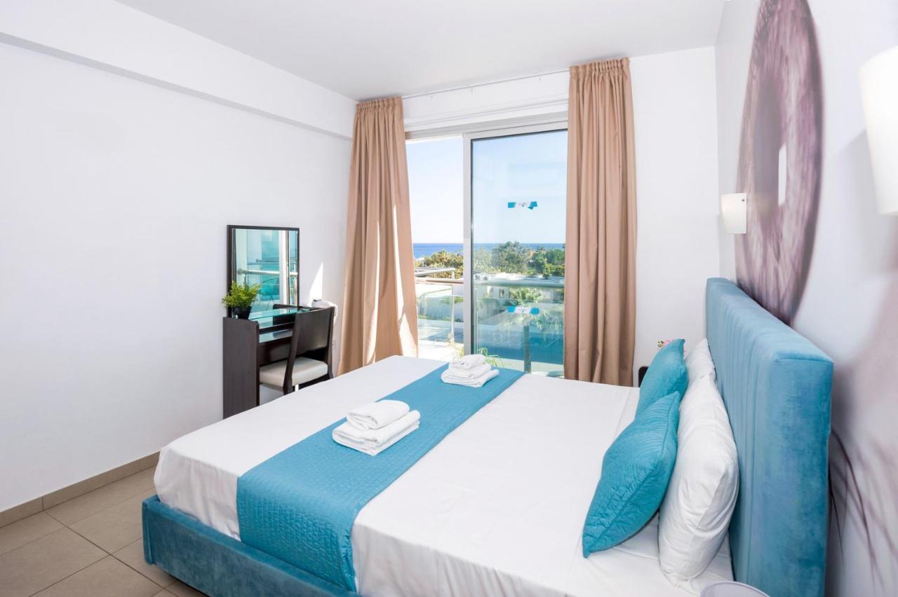 Sharon - Coralli Beachfront Holiday home