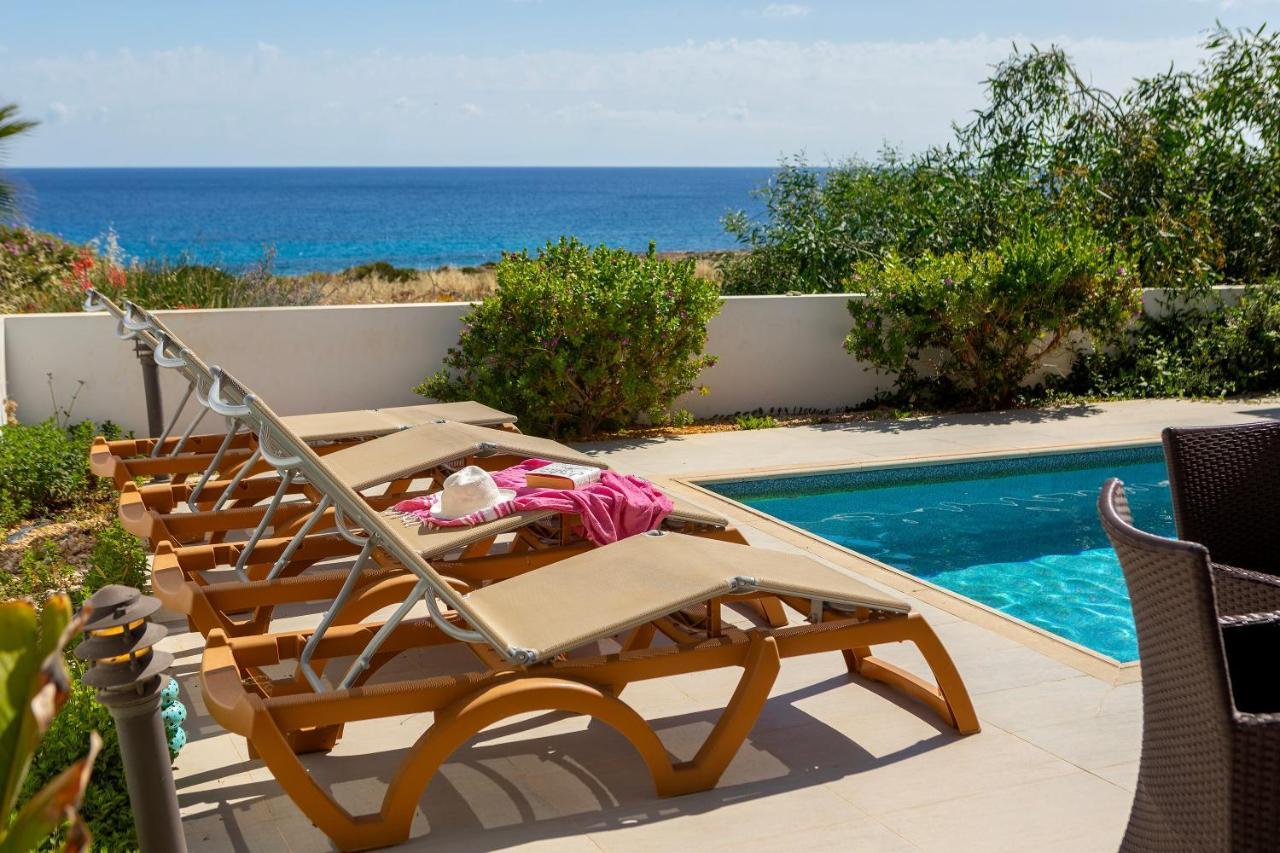 Artisan Seafront 1 Villa