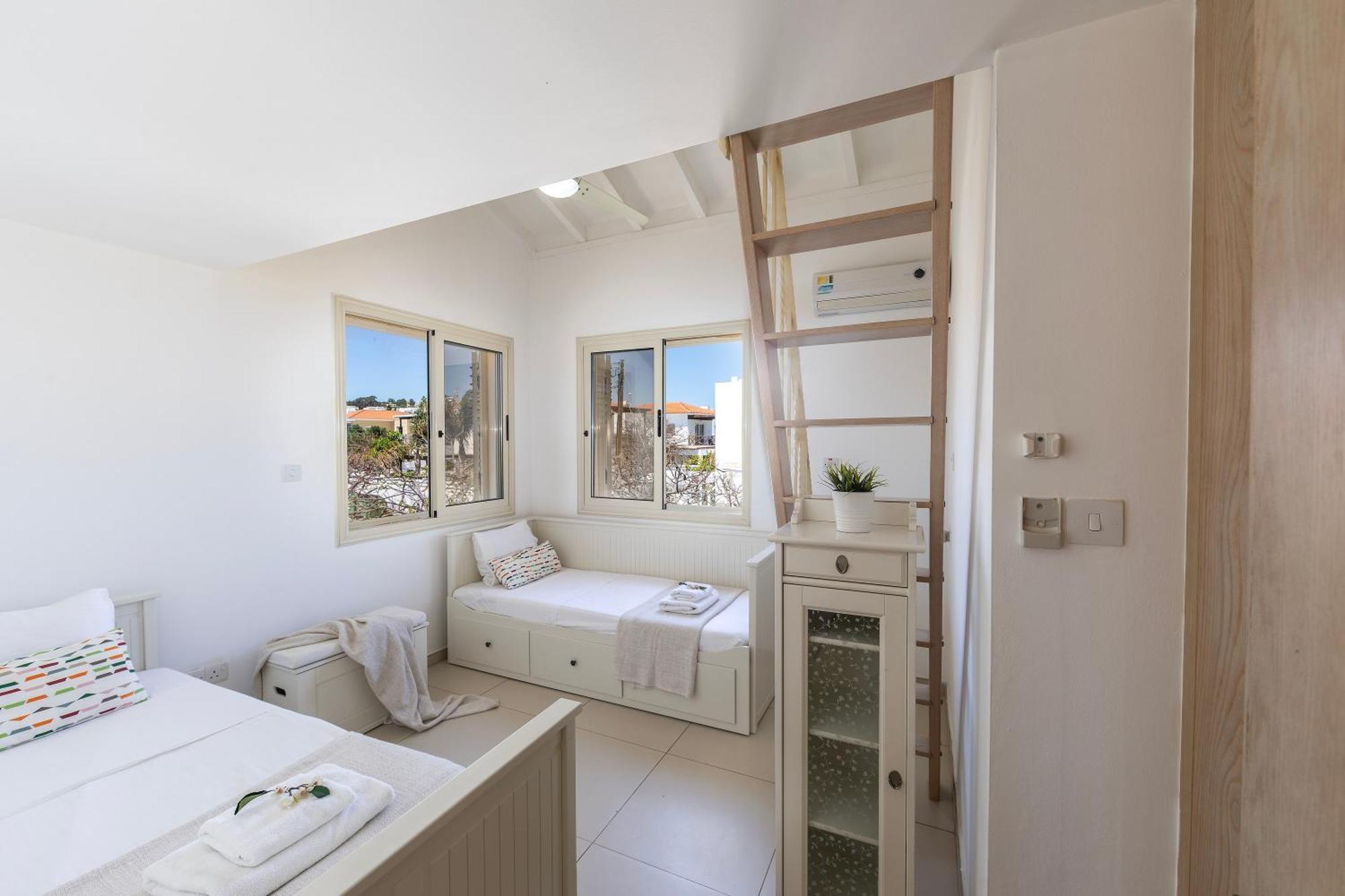 Villa Artisan Seafront 1 Protaras