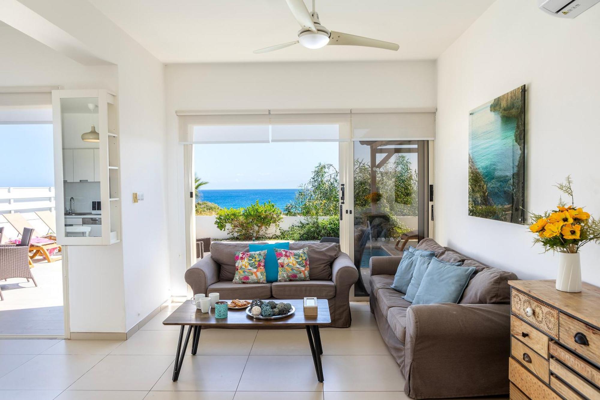 Villa Artisan Seafront 1 *