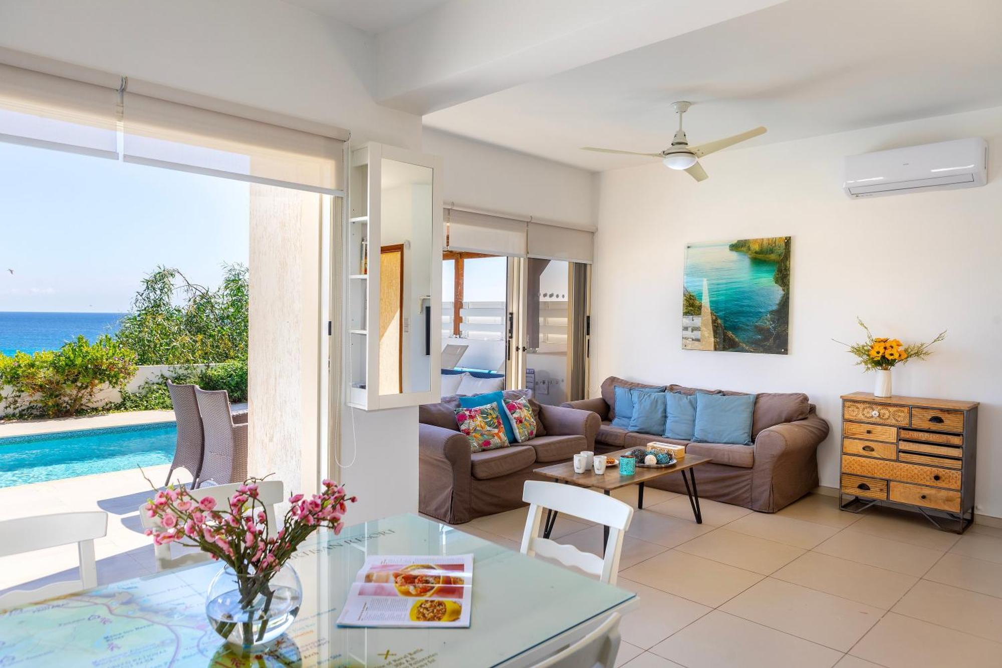 Villa Artisan Seafront 1