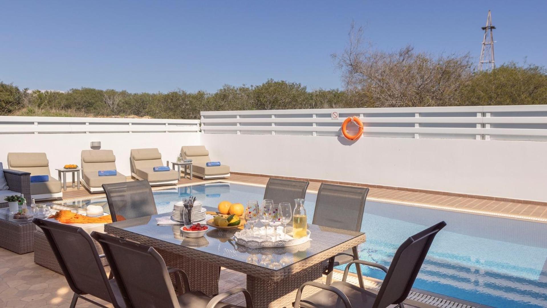 Palms Villa