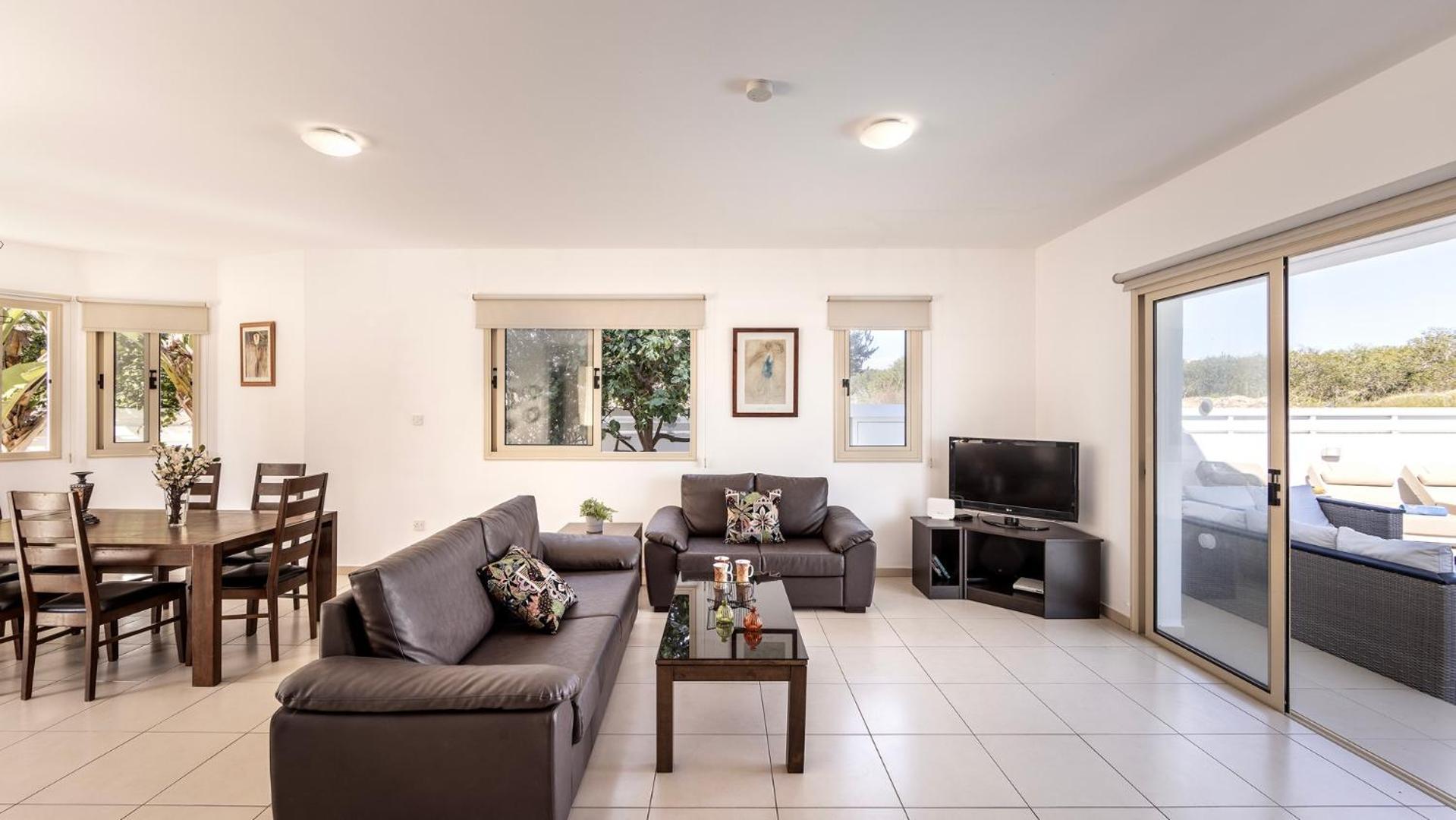 Palms Villa *