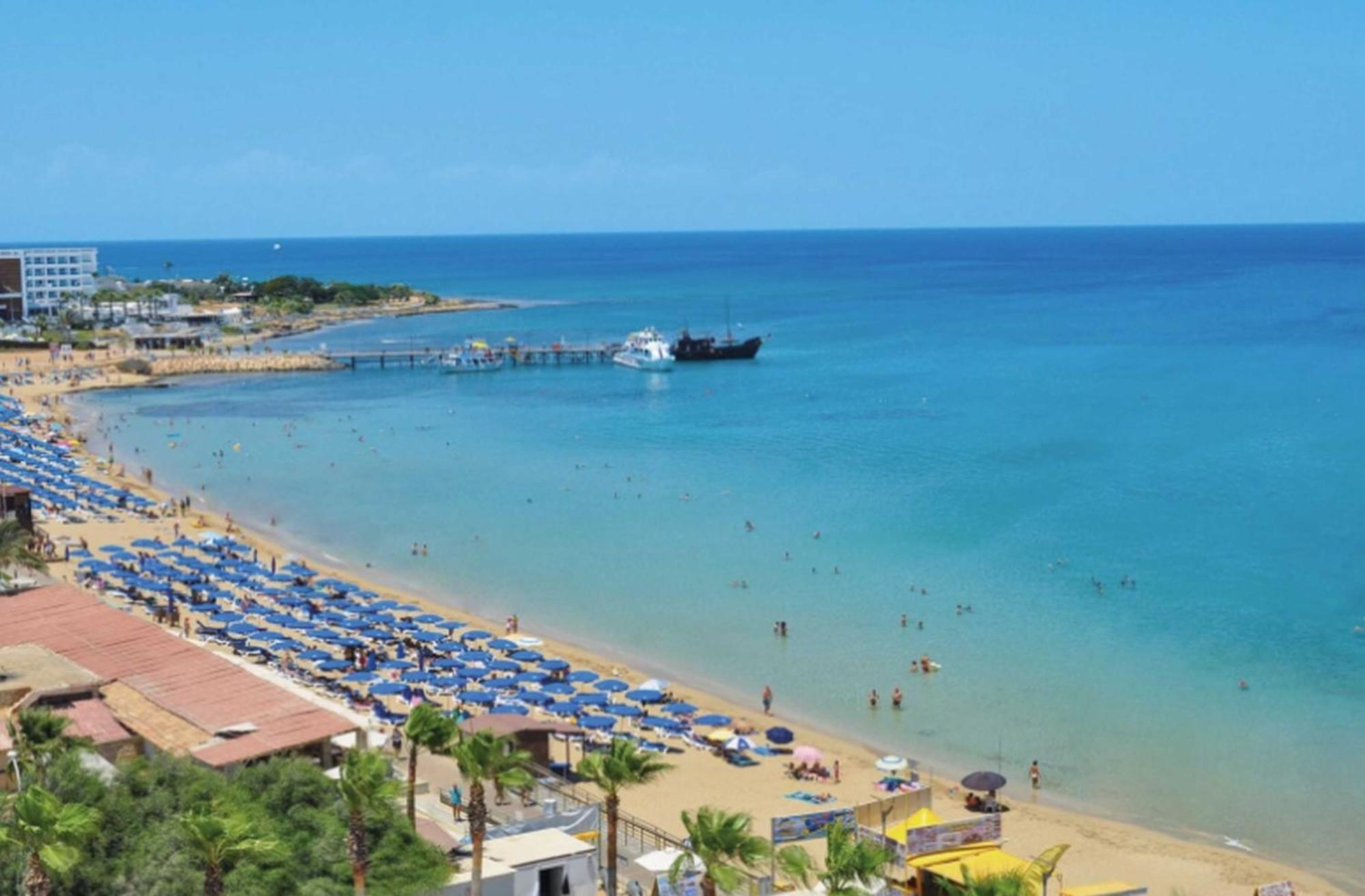 Lak Three-Bedroom Villa With Private Pool Protaras Villa *