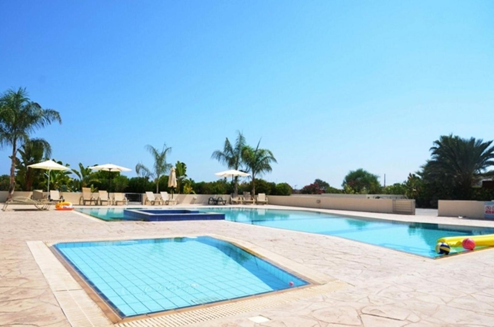 Two Bed With Sea Views And Pool Views Apartment Protaras