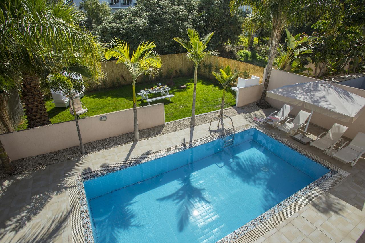Villa Michelle 10 *
