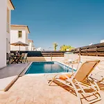 Villa Karisa