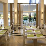 Papouis Protaras Hotel