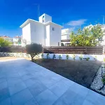 Protaras Sunny Villa