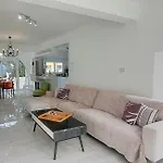 Landina Villa