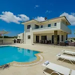 Oceanview Luxury Villa 109