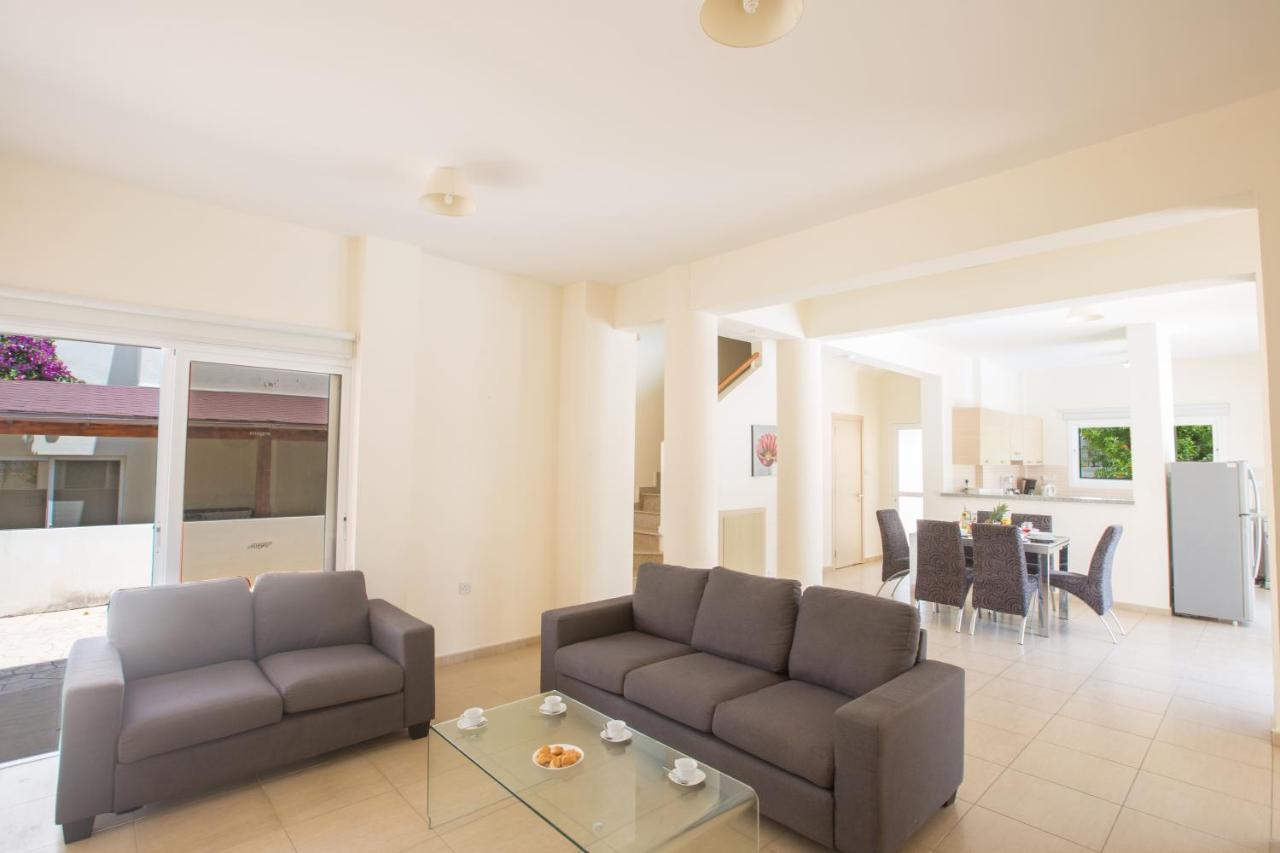 Delfini Villa Protaras