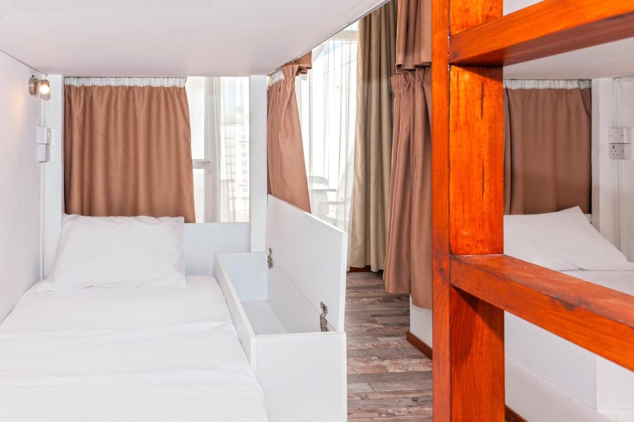 Hostel The Harbour Private Cabins And Protaras