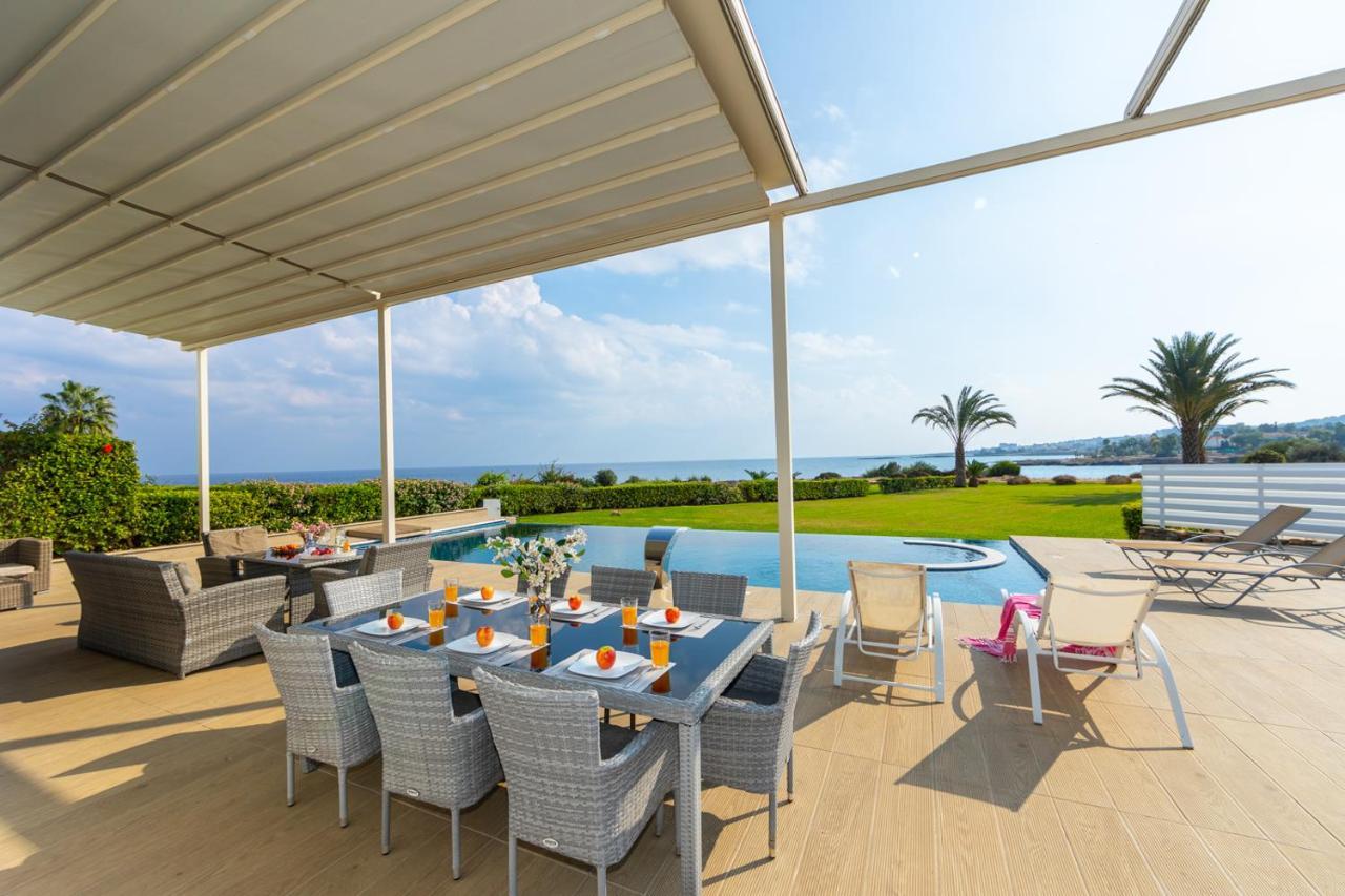 Villa Infinity *