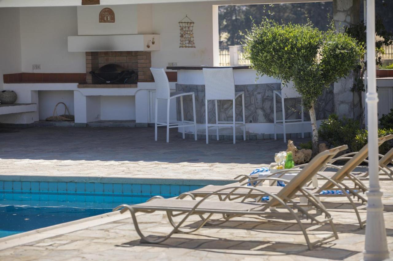 Mazeri * Protaras