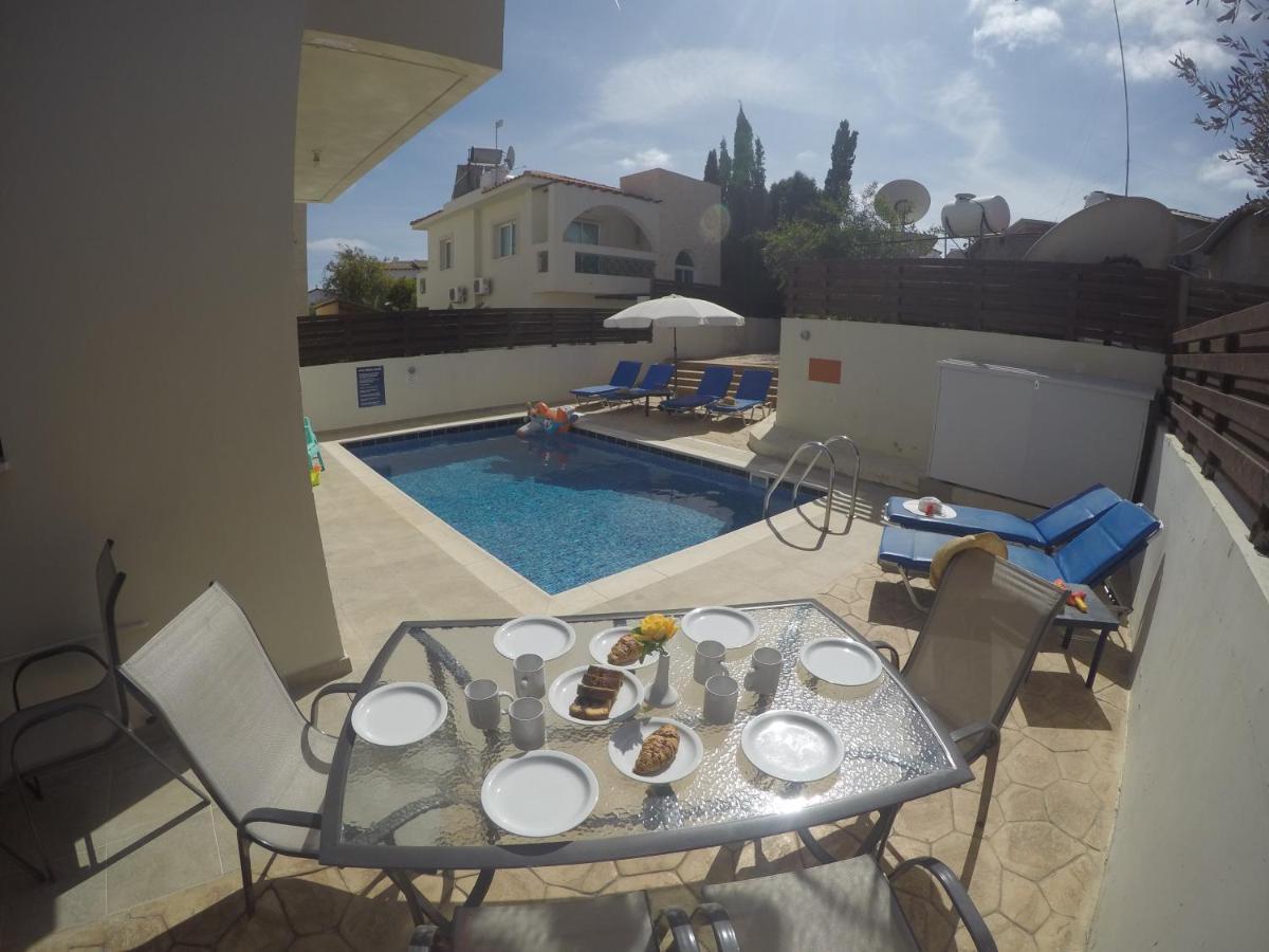 Villa Paradiso Villa *