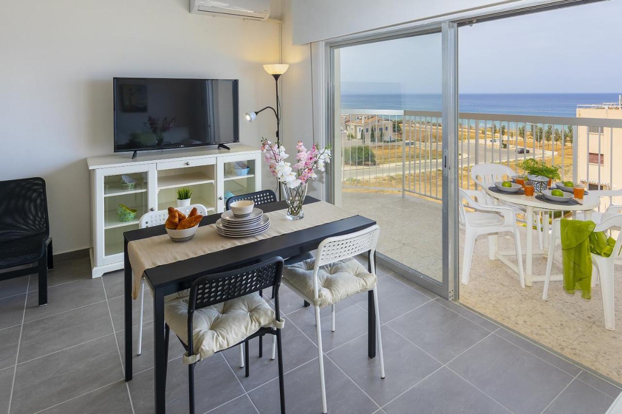 Almyra Seaview Suites Protaras