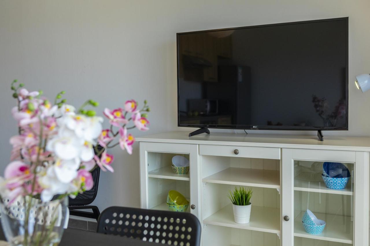 Apartment Almyra Seaview Suites Protaras