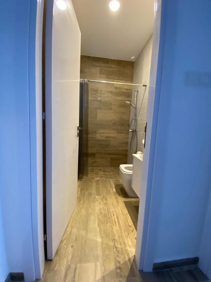 Rent Blue Pearl