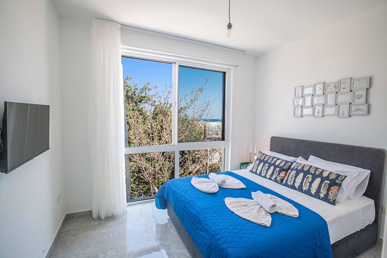 Vie Blue 2 * Protaras