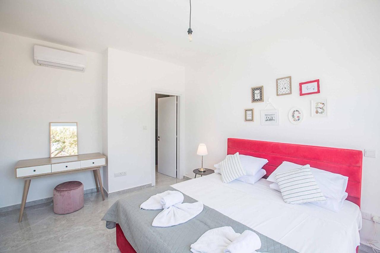 Vie Blue 2 Protaras