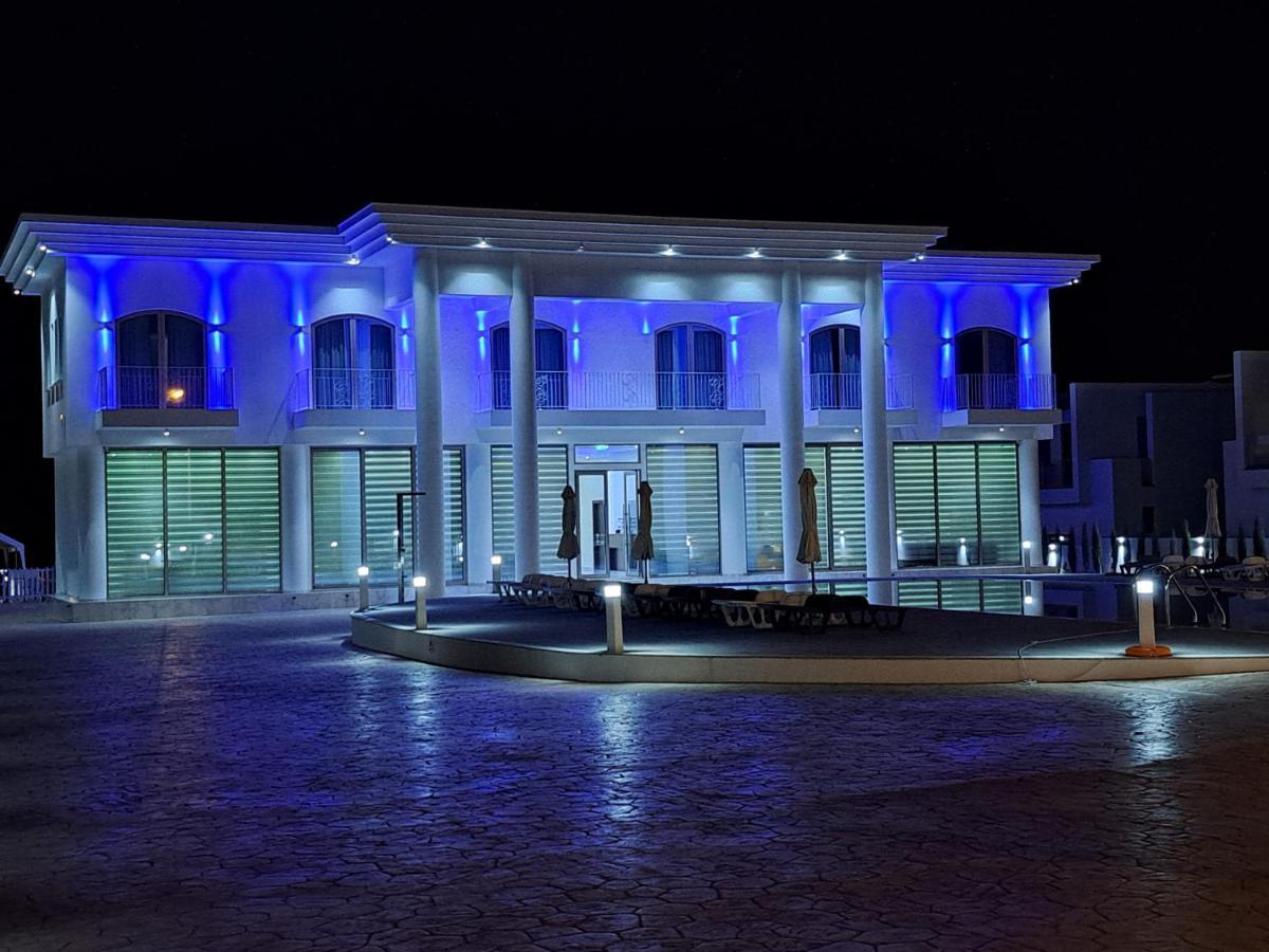 Villa Maxor Palace