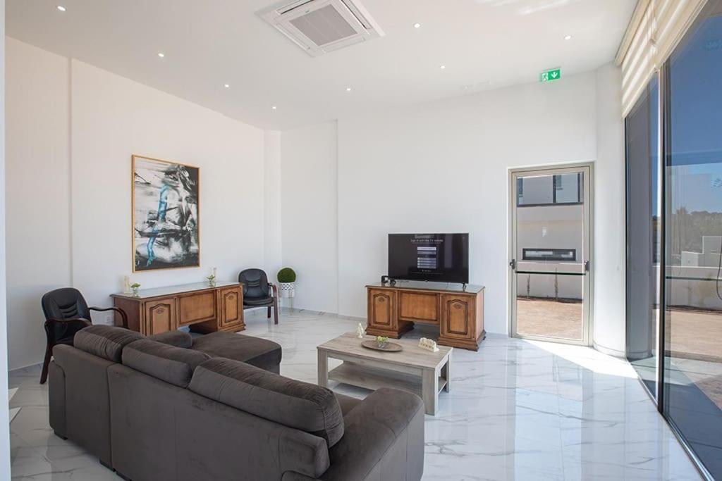 Maxor Palace Villa Protaras