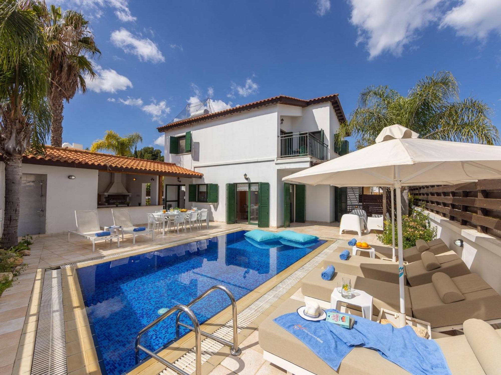 Holiday home Eftihia