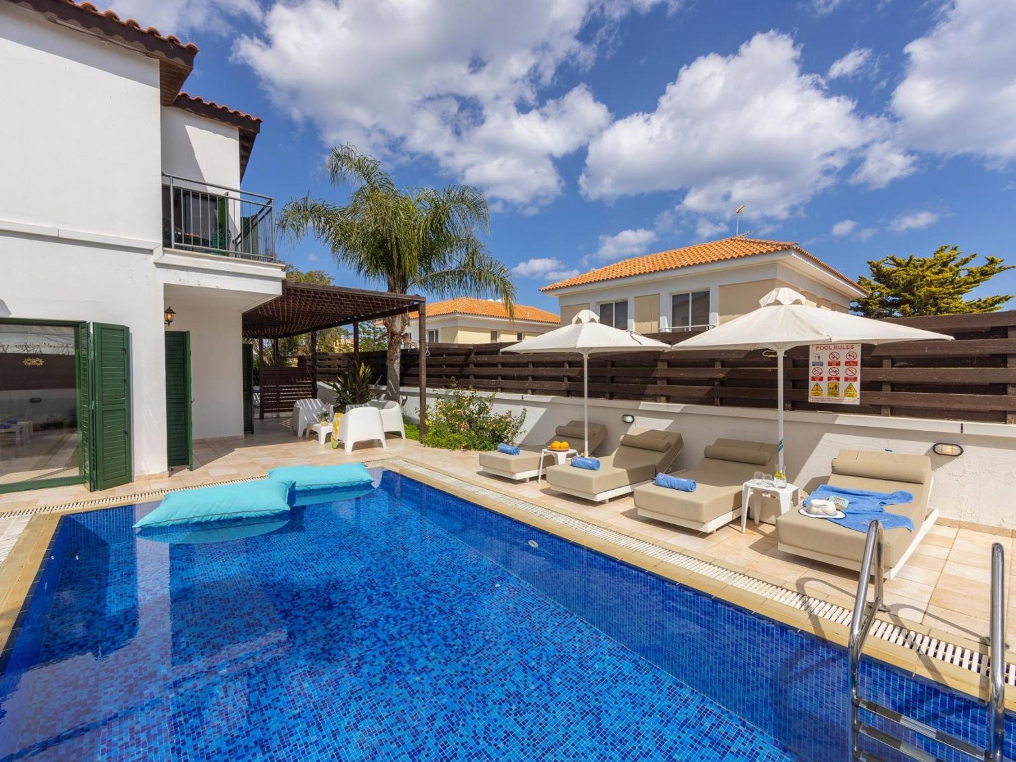 Eftihia Holiday home *