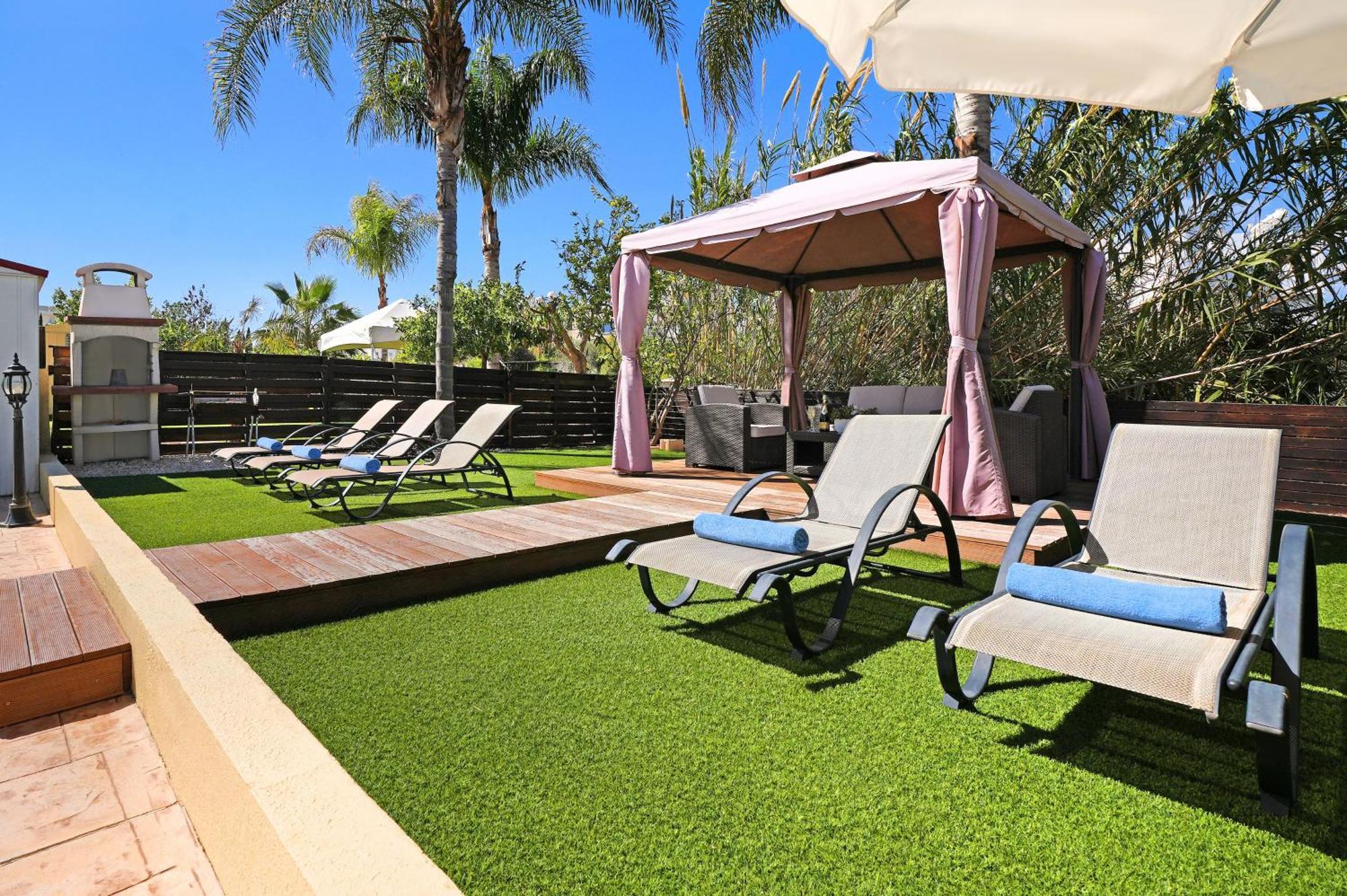 Crystalia - 350m From Kalamies Holiday home Protaras