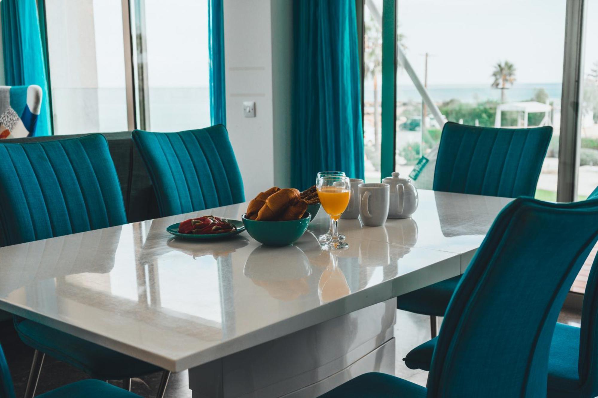 Apartment Beachfront Thalassa