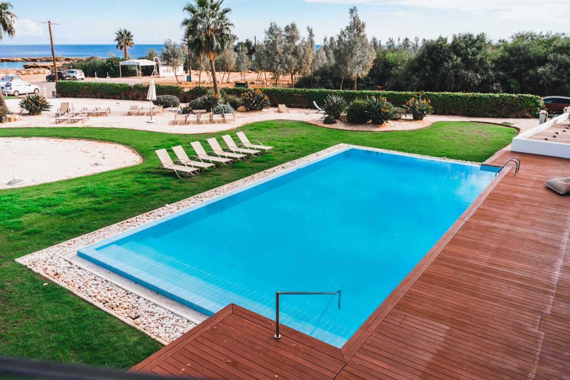 Beachfront Thalassa Apartment