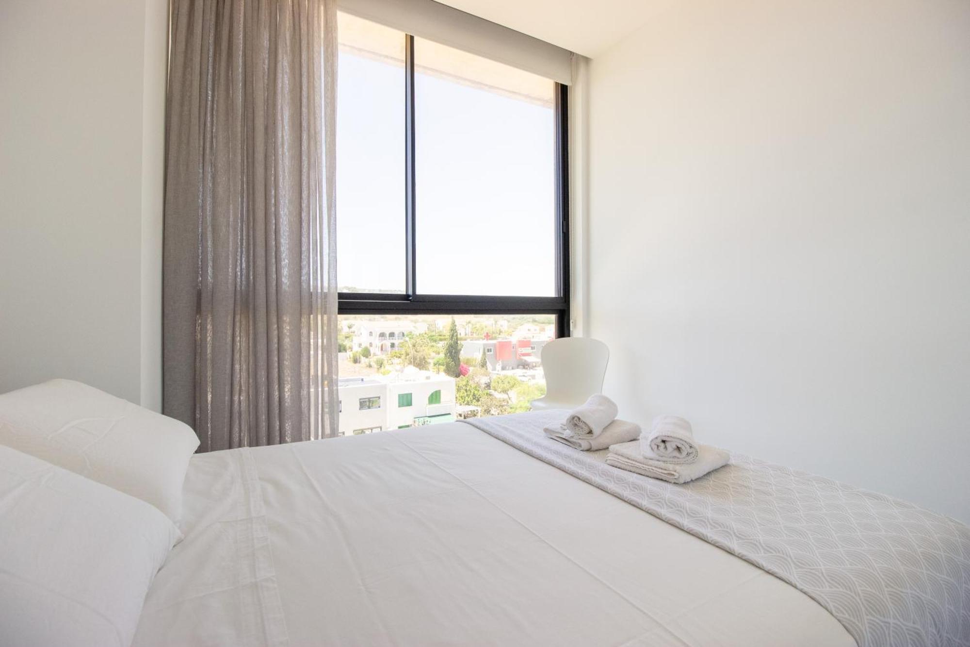 Apartment Luxury 4-bed With Sea-views Protaras