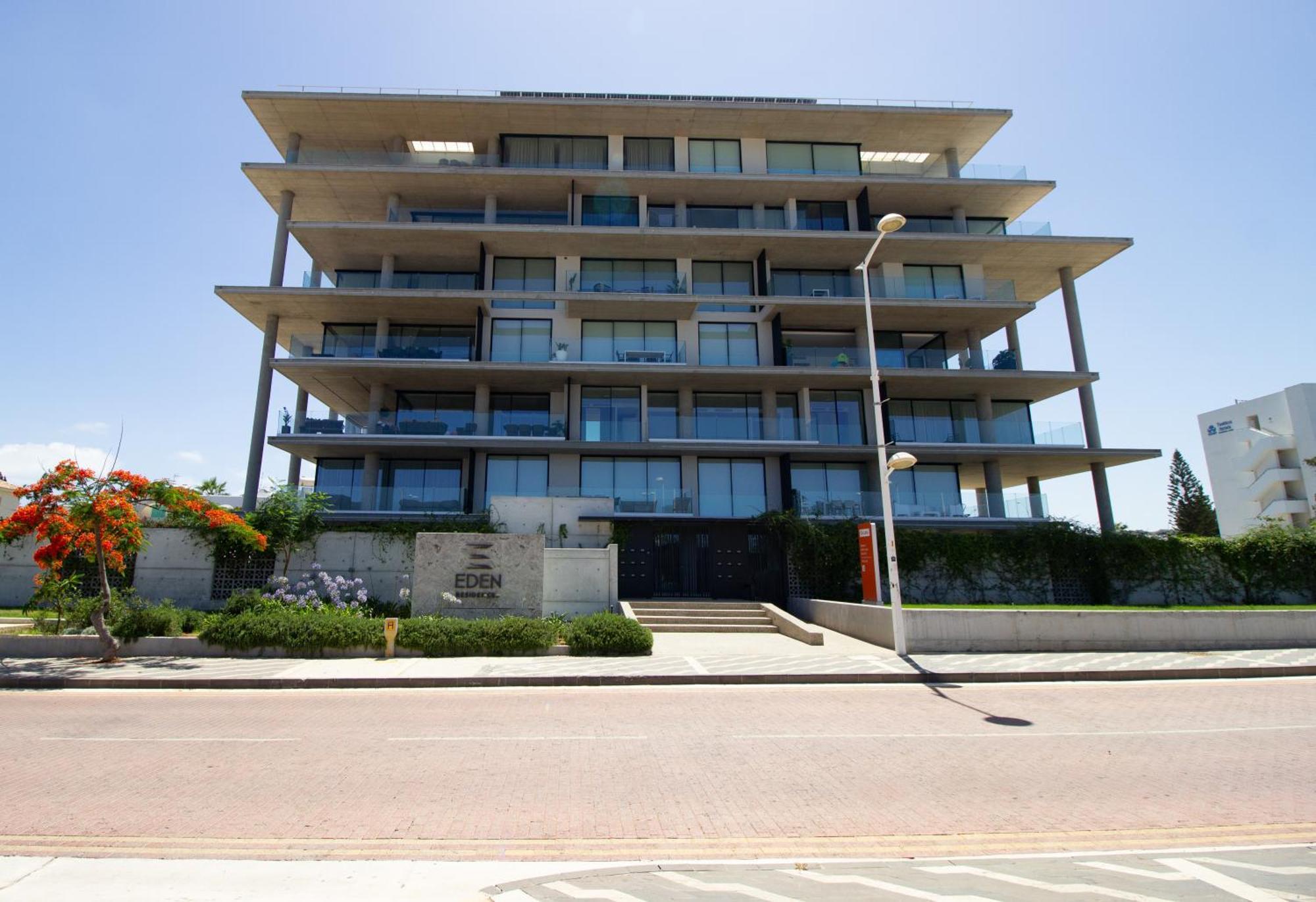 Luxury 4-bed With Sea-views * Protaras