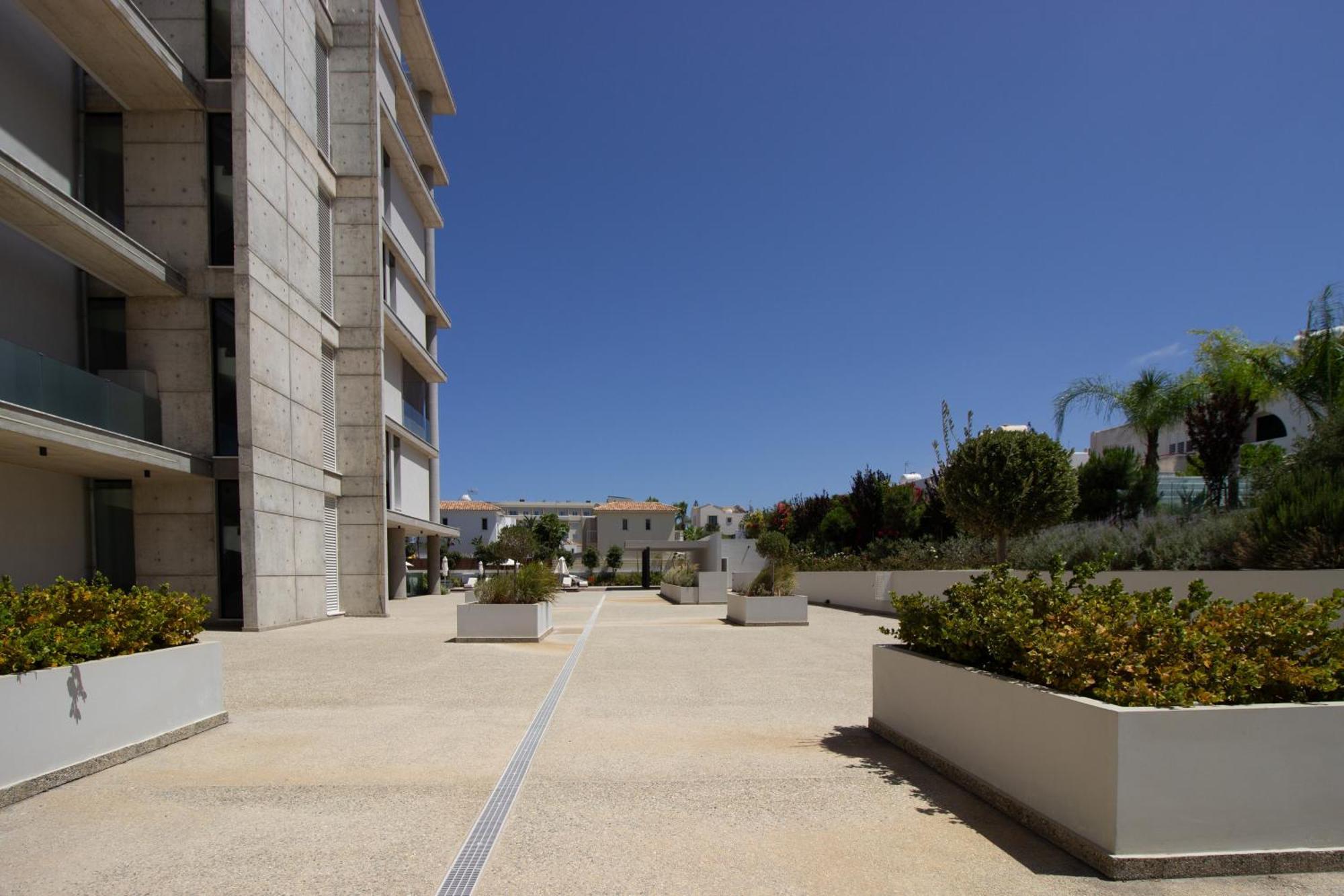 Apartment Luxury 4-bed With Sea-views