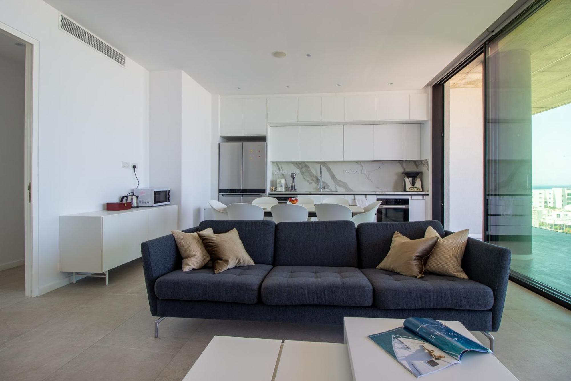 Apartment Luxury 4-bed With Sea-views *