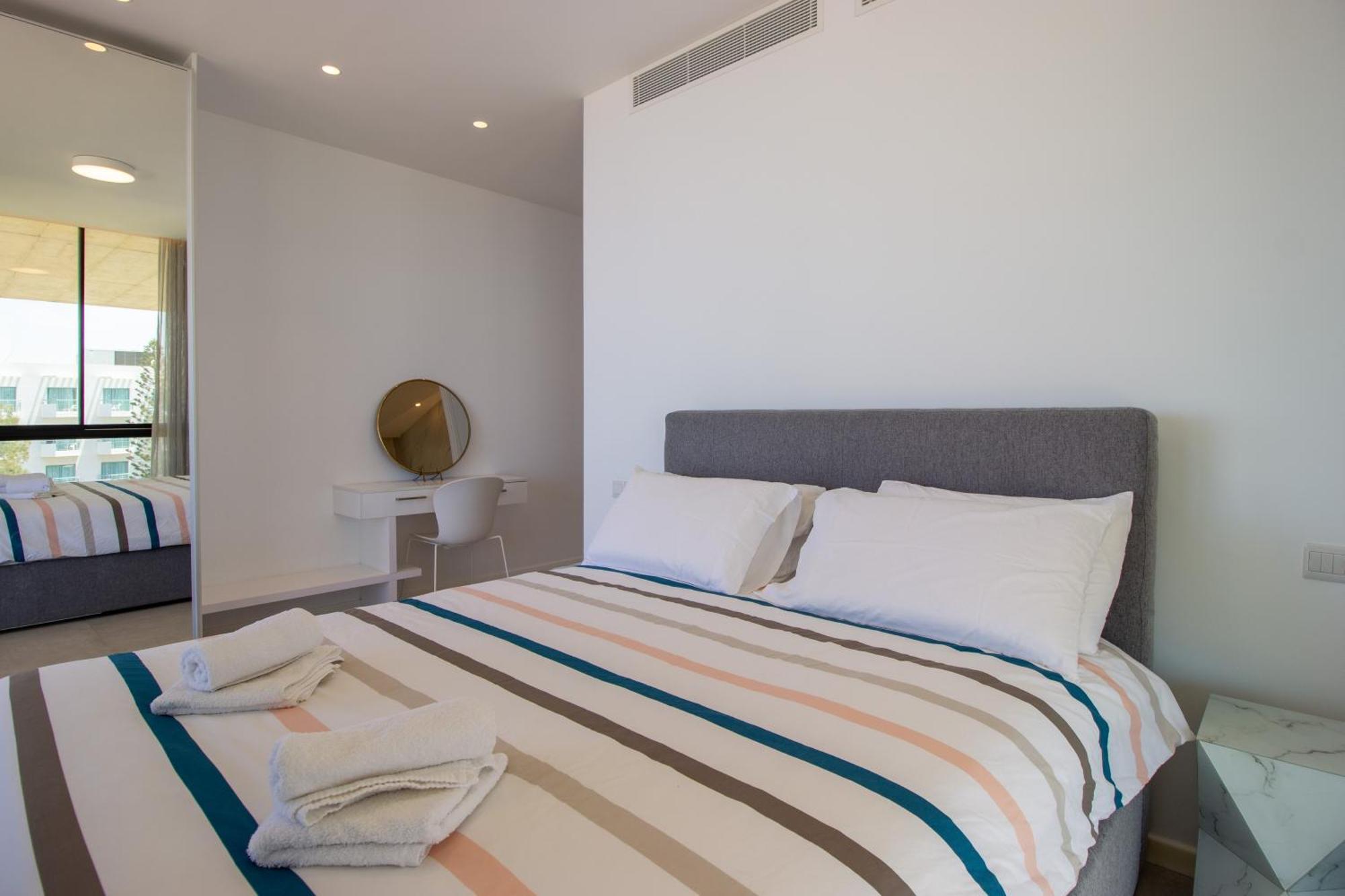 Luxury 4-bed With Sea-views Protaras