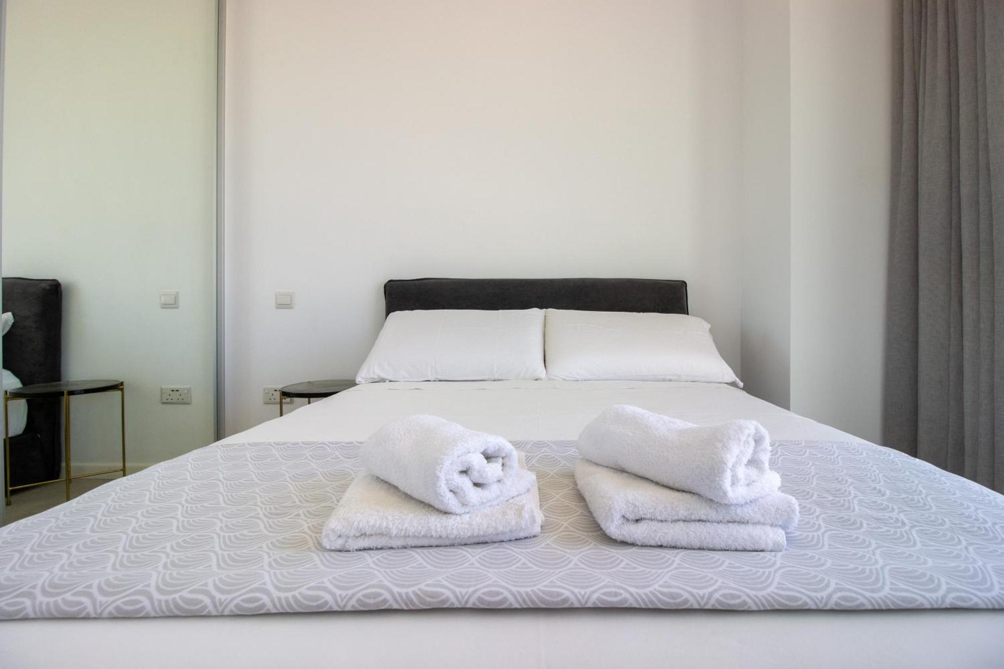 Apartment Luxury 4-bed With Sea-views Protaras