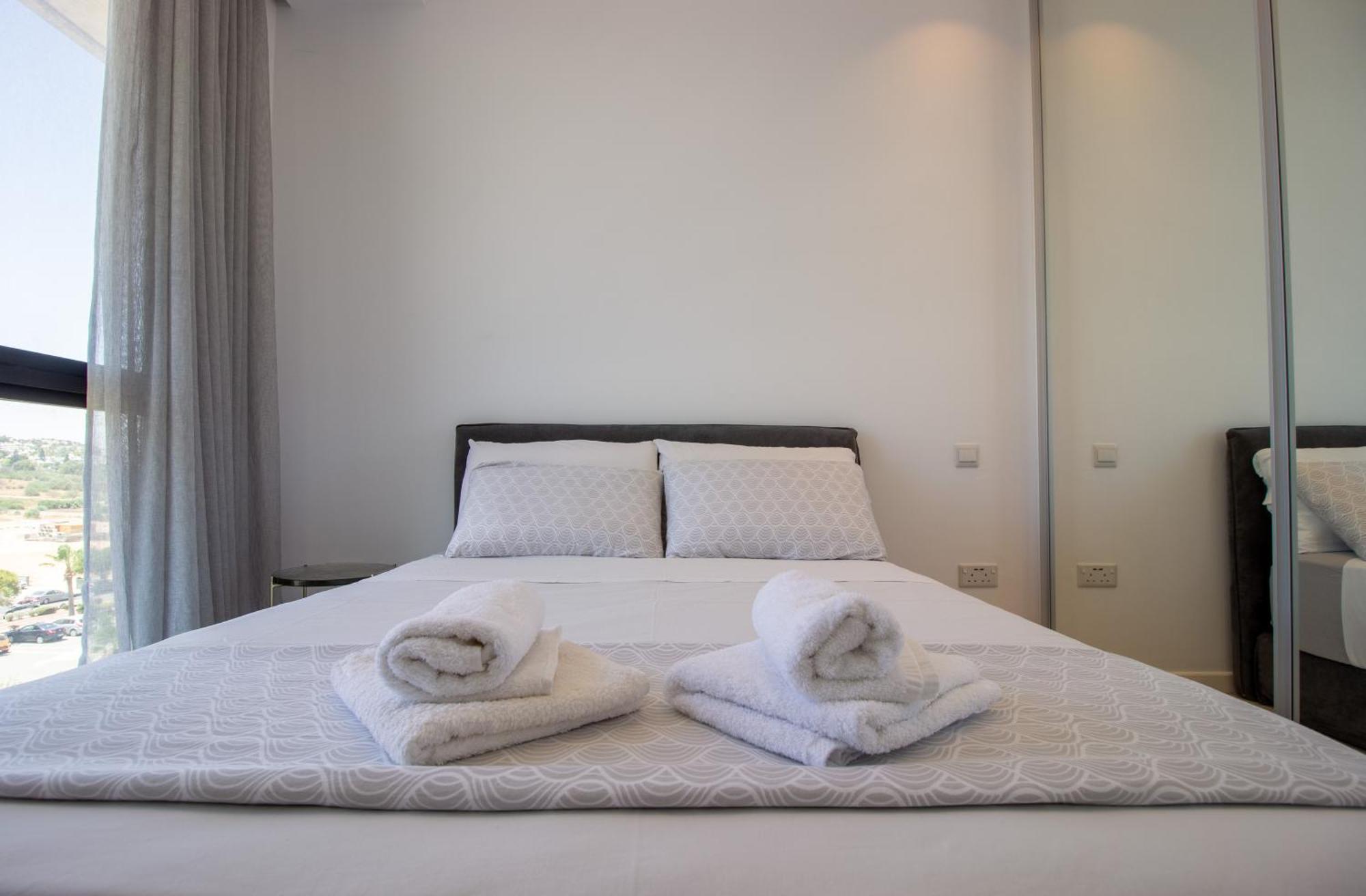 Apartment Luxury 4-bed With Sea-views *