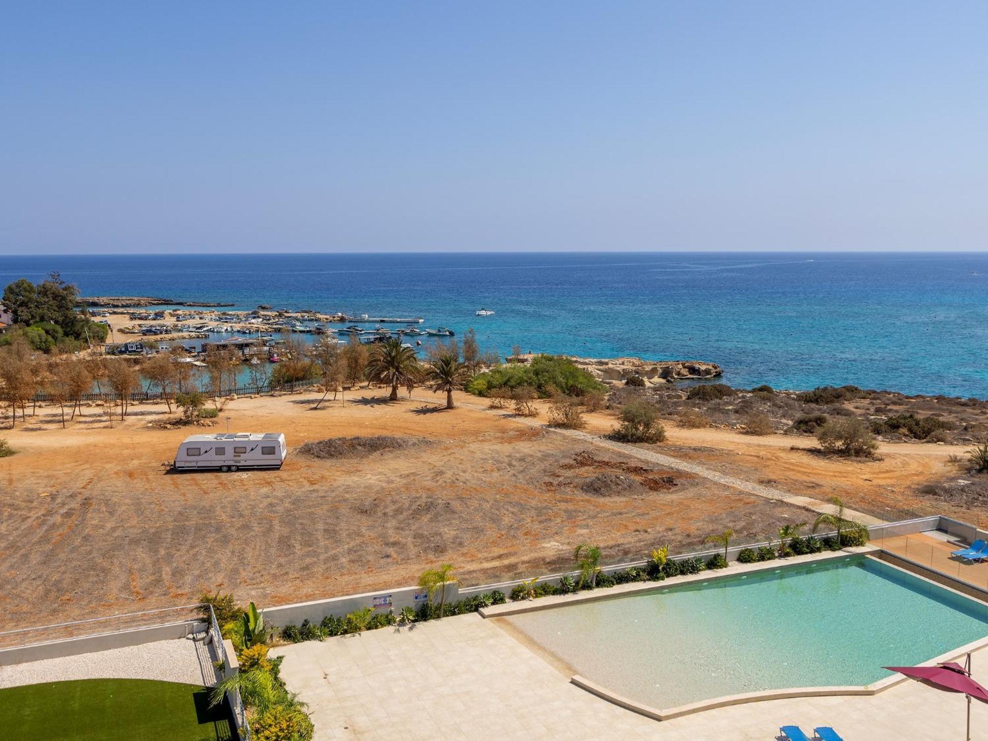 Apartment Emerald Bay Sea-front Penthouse Protaras