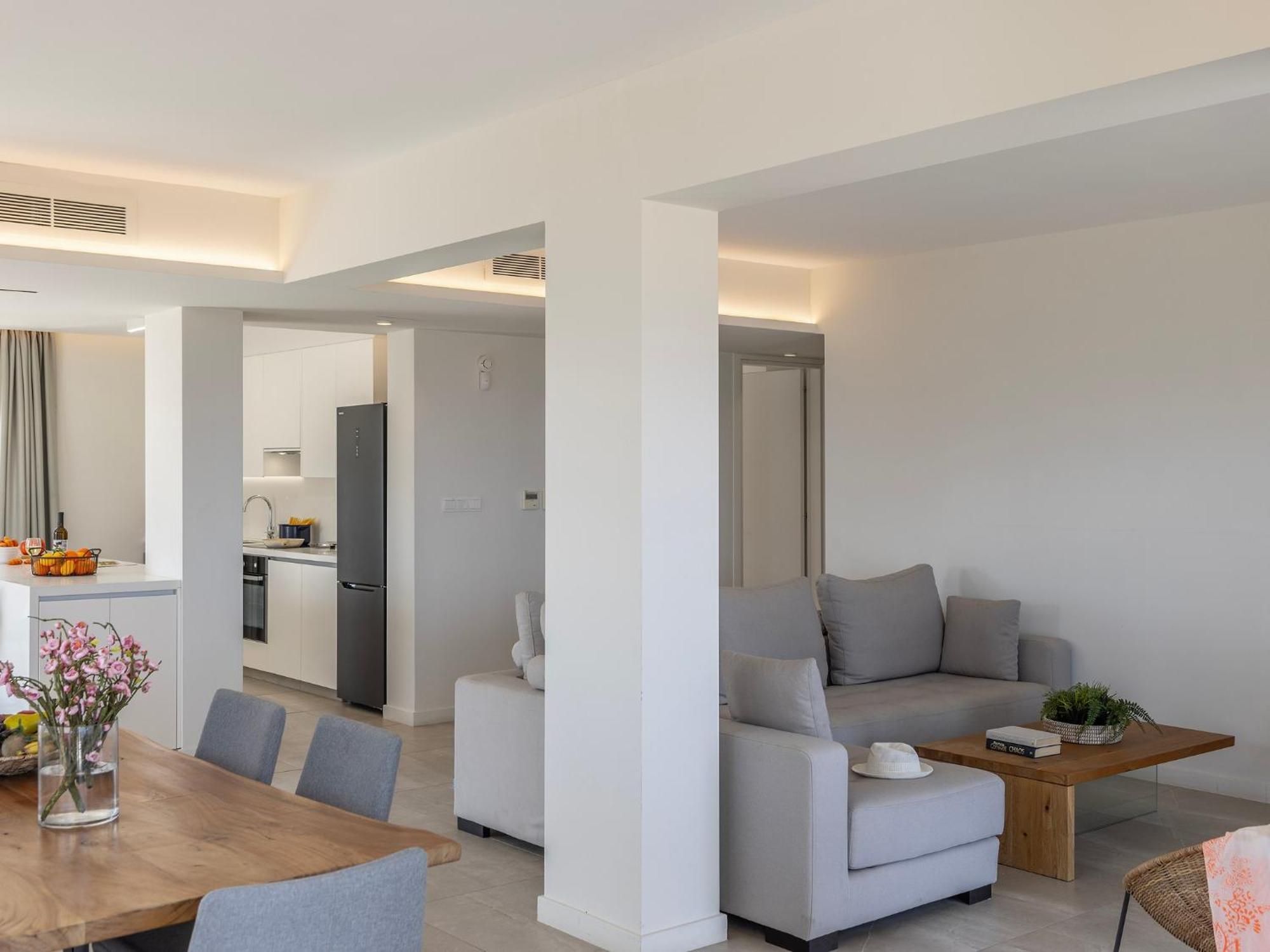 Apartment Emerald Bay Sea-front Penthouse Protaras