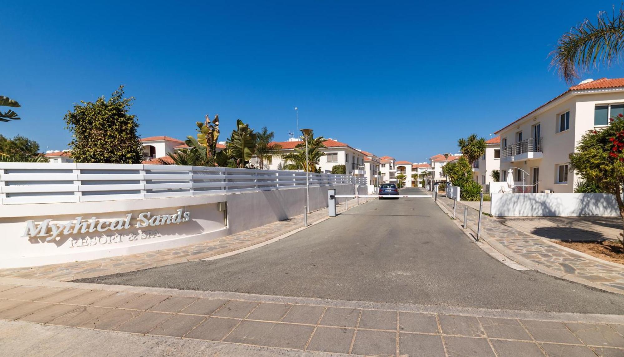 Apartment Mythical Sands Ba09