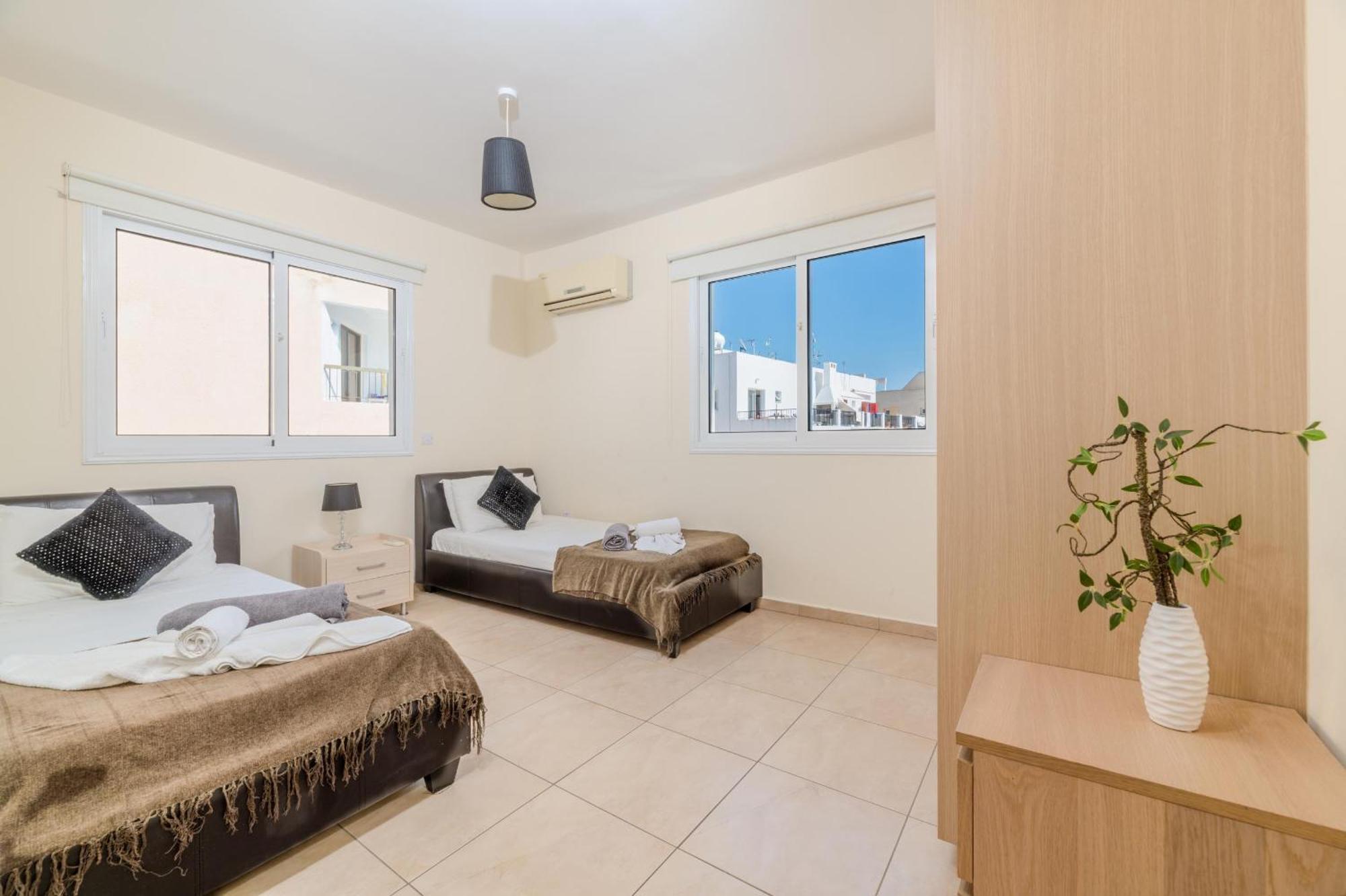 Mythical Sands Ba09 Apartment Protaras