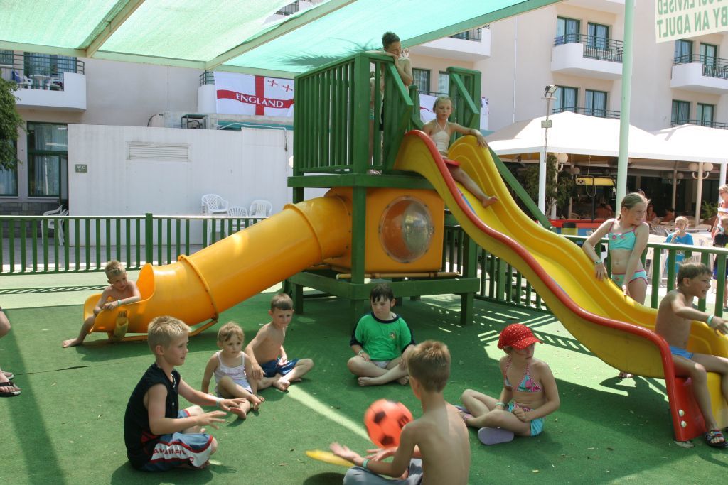 Maris Grand Waterpark Aparthotel 3*
