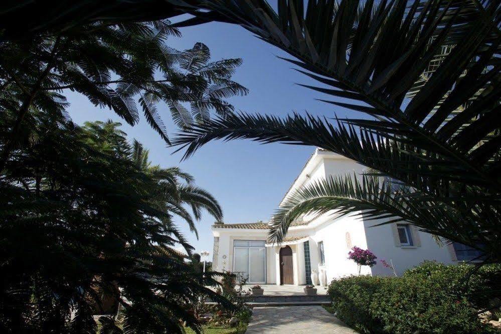 Paradiso Villa *