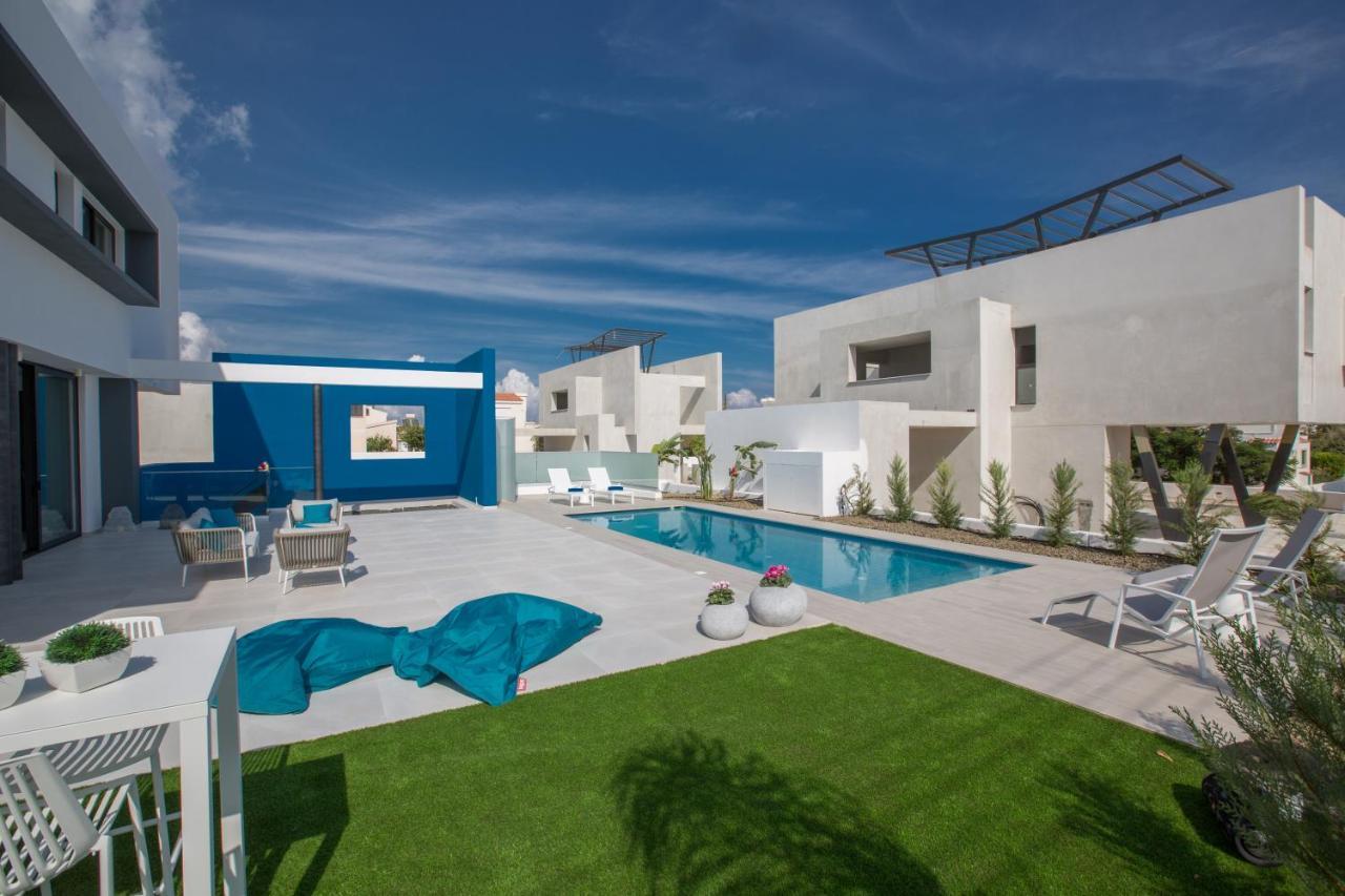Colour Residences Villa *
