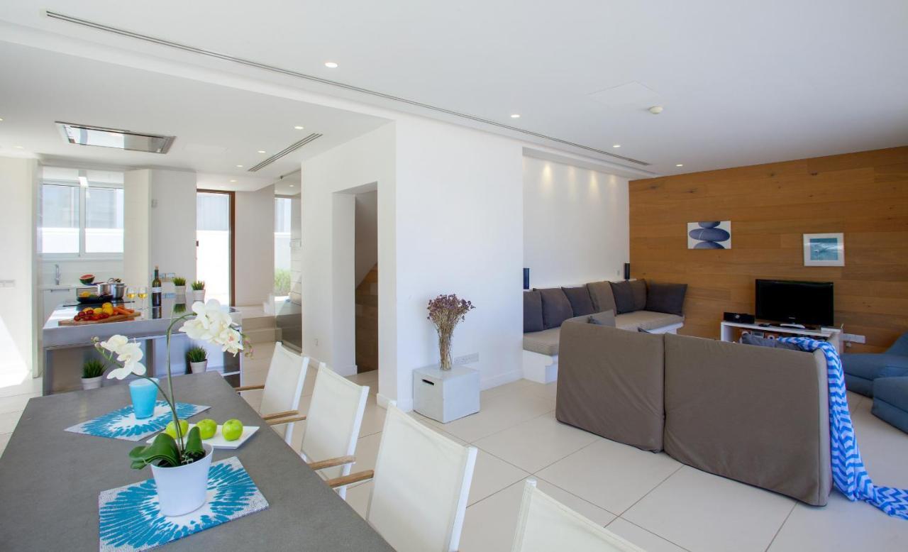 Seaview Zinnia Villa *