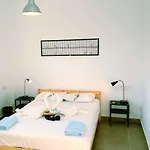 Gorgeous Apt In A Supreme Location In Protaras!