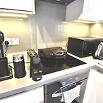 Limegrove Holiday Apartment
