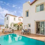 Villa Pepper